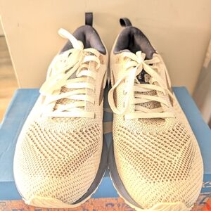 Brooks Women Revel 5 Tennis Shoe